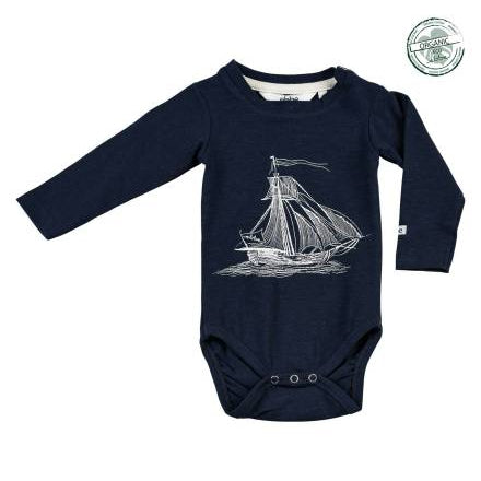 Alex Långärmad Babybody i Navy ship print – bodysuit för baby